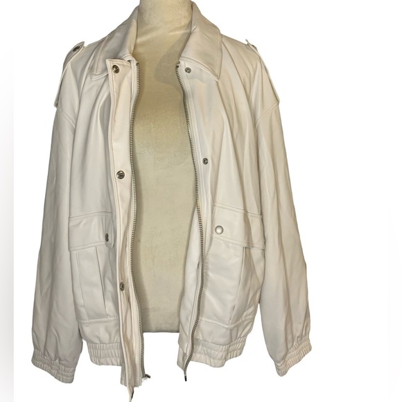 levis faux leather dad bomber jacket in oyster-NWT - Picture 3 of 10